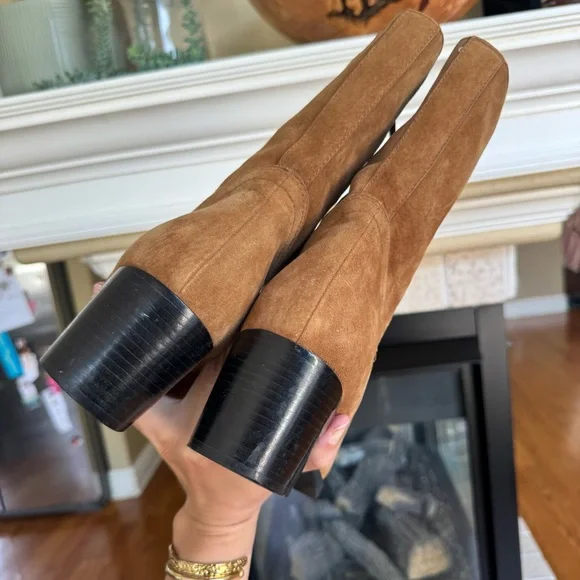 Hush Puppies Tan Heeled Suede Booties Square Toe Fall Western Boho Size 11 - Picture 4 of 8